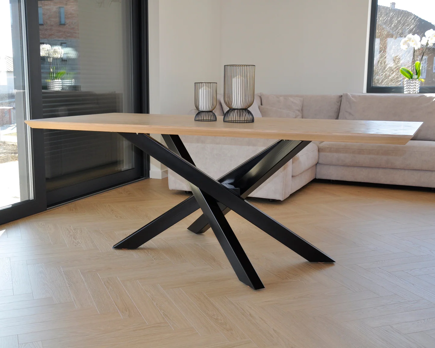 Black Metal Table Legs: Adding Elegance and Stability to Your Furniture