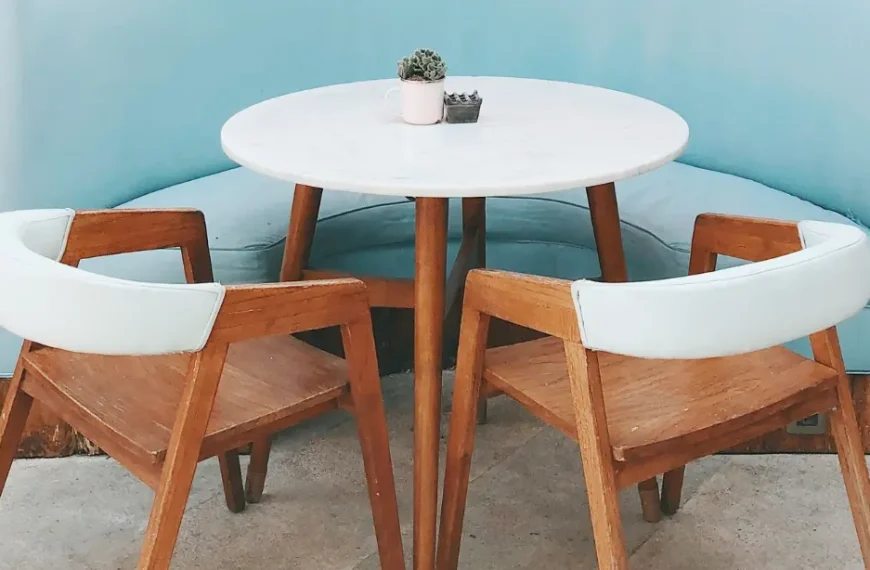 Guide to Choosing the Perfect Chairs for Your Restaurant
